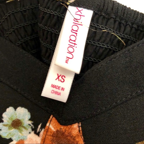 🌸🌻Floral wide-leg jumpsuit🌷🌺 - Picture 5 of 6